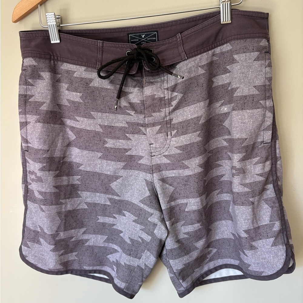 American Eagle Board Shorts, Men’s Swim Trunks Size Medium